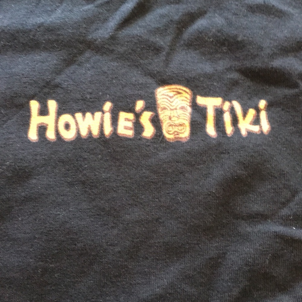 Howie’s Tiki T-Shirt Worn Once - Picture 3 of 6